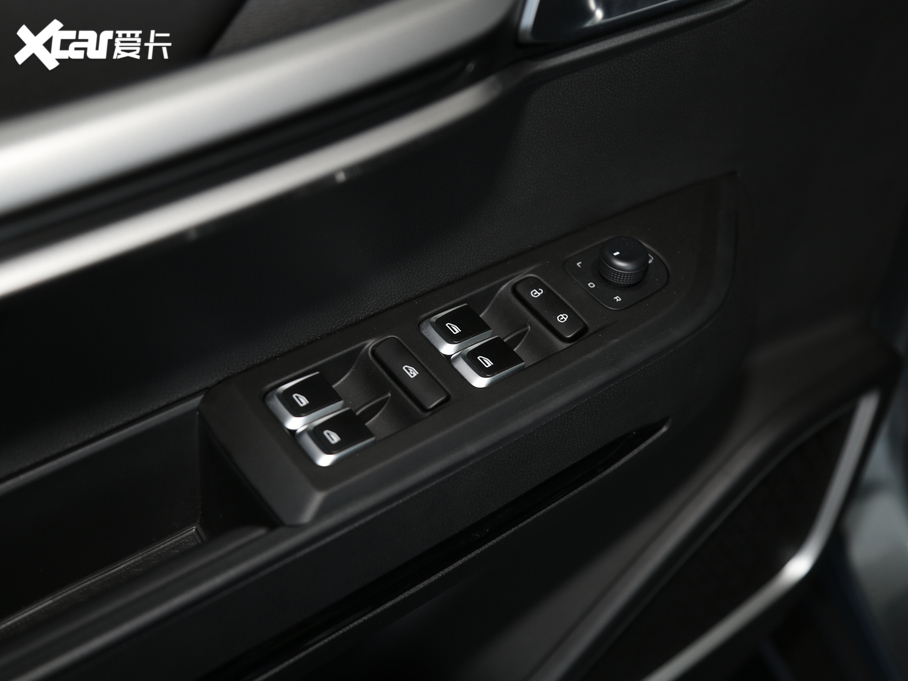 2020Խ 1.8TD DCTŞ 5