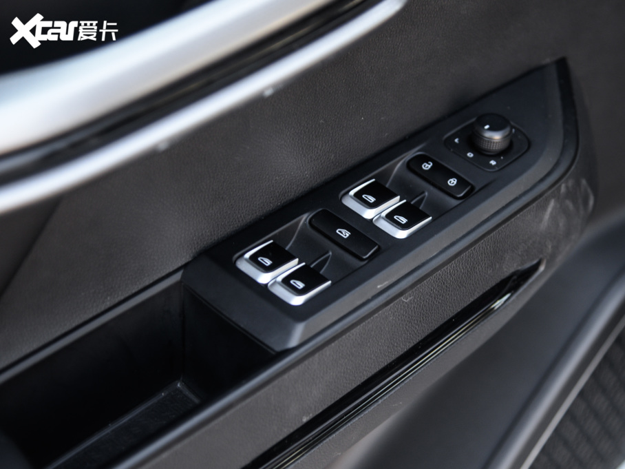 2020Խ 1.8TD DCTŞ 7