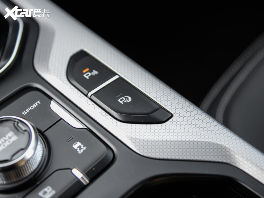 2020Խ 1.8TD DCTŞ 7