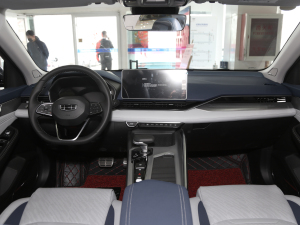 2021Ŀ 2.0TD F п؅^