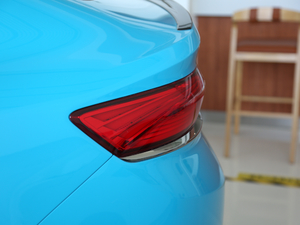 2020ܰ 350T ӰTʿAWD ^