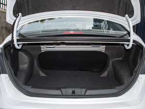 2020款1.5L 手动豪华型 行李厢空间