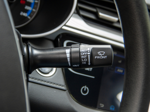 2020款1.5L 手动豪华型 中控区