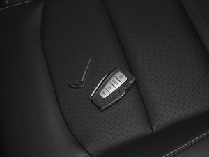 2020款1.5L CVT舒适型 车钥匙