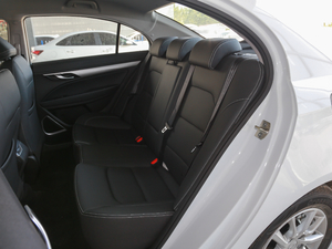 2020款1.5L 手动舒适型 后排座椅