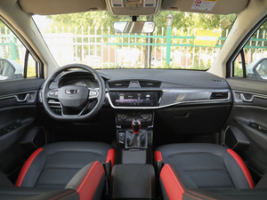 2020款1.4T 手动雅 内饰全景