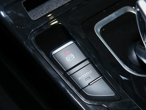 2020款260T DCT动 驻车制动器