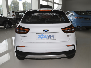 2020款1.5L 手动尊贵型 正后	
