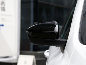 20211.4T CVT F-\Ӱ ^