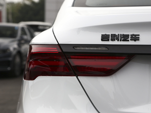 20211.4T CVT F-\Ӱ ^