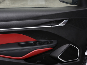 20211.4T CVT F-\Ӱ g