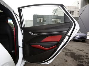 20211.4T CVT F-\Ӱ g