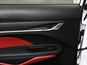 20211.4T CVT F-\Ӱ g