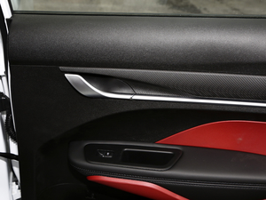 20211.4T CVT F-\Ӱ g