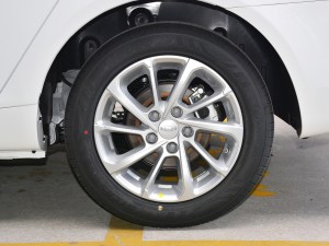 2021款UP 1.5L 手动豪华型 轮圈