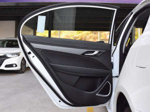 2021款UP 1.5L 手动豪华型 左后车门