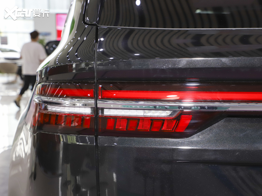 2021ԽL 2.0TD DCT EVOŞ