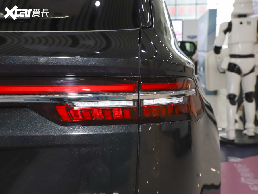 2021ԽL 2.0TD DCT EVOŞ