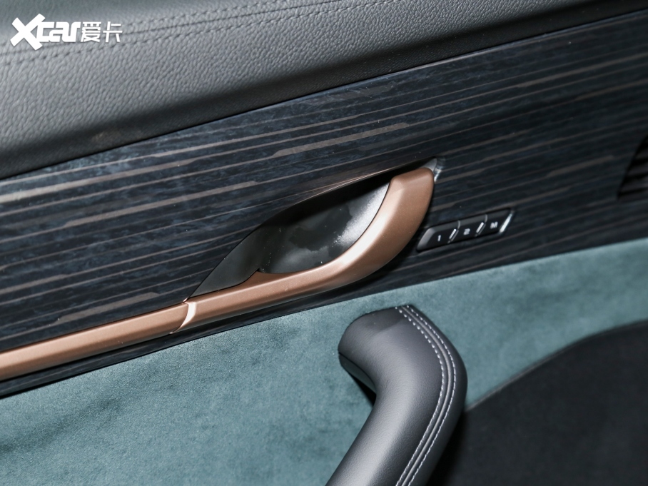 2021ԽL 2.0TD DCT EVO