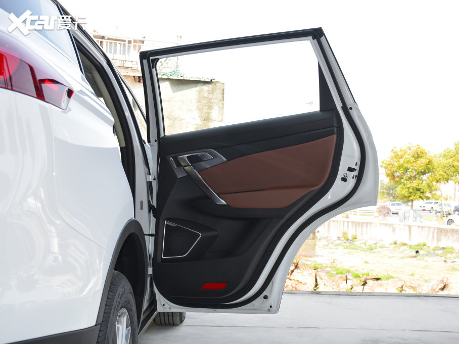 2021Խ 1.8TD DCT(q)\