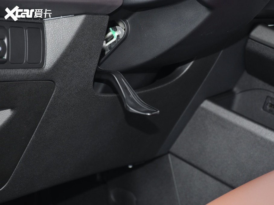 2021Խ 1.8TD DCT򌁆\