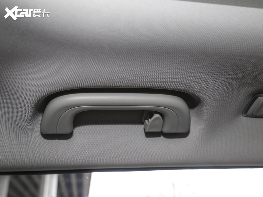 2021Խ 1.8TD DCT(q)\