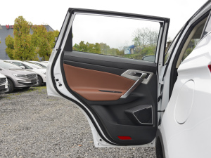 20211.8TD քӃ򌁆\ ܇T