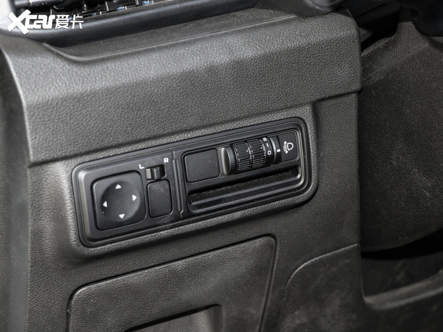 2021���h��X3 PRO 1.5L CVT���F��