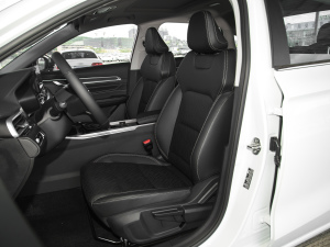 2022款第4代 1.5L CVT尊贵型 主驾驶座椅
