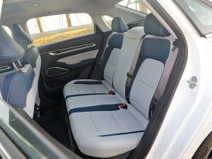 2022款第4代 1.5L CVT旗舰型 后排座椅