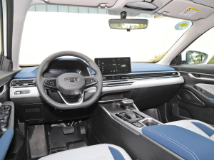 2022款第4代 1.5L CVT旗舰型 内饰全景