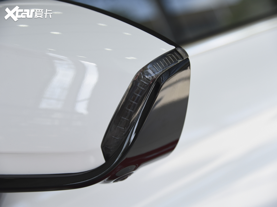 2021ԽS 2.0TD DCTW늰