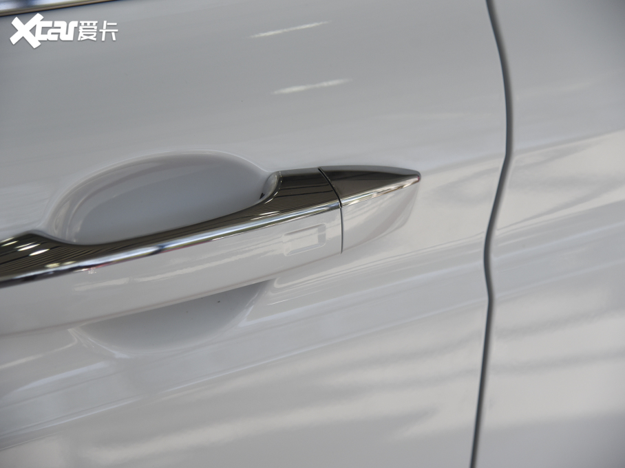 2021ԽS 2.0TD DCTW늰