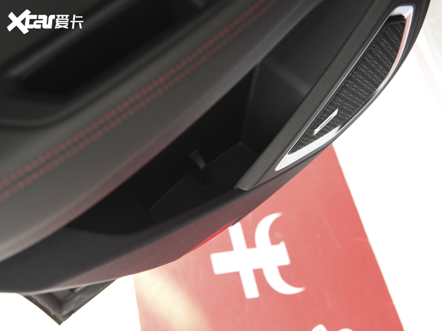 2021ԽS 2.0TD DCTW늰