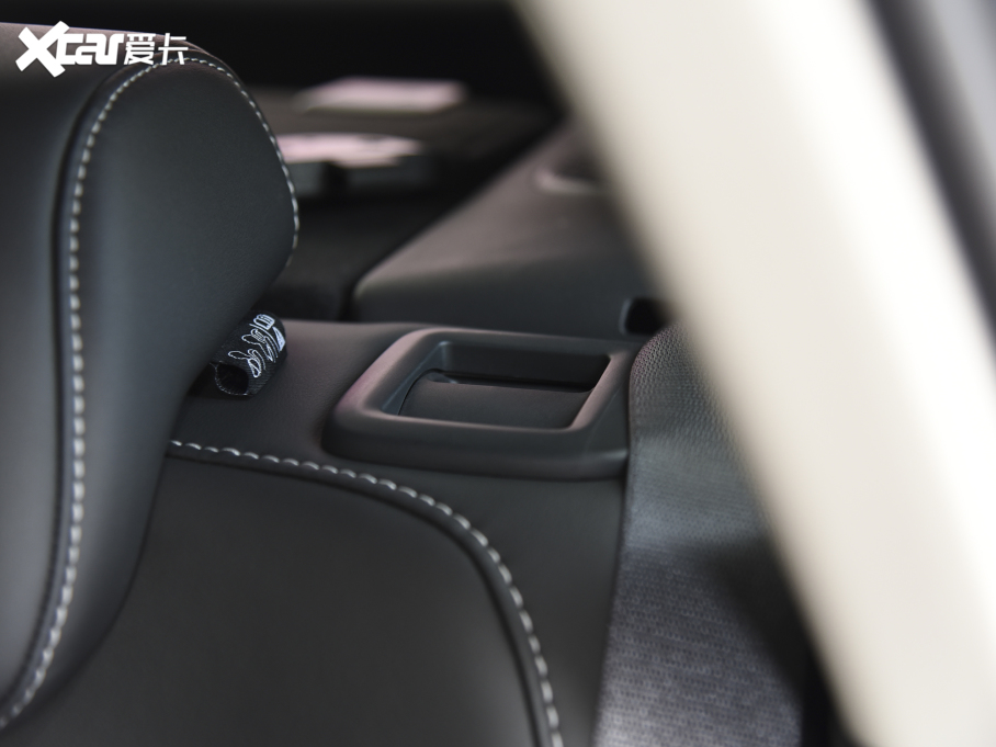 2021ԽS 2.0TD DCTW늰