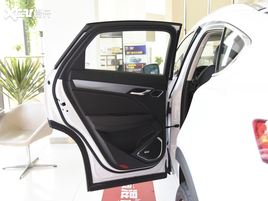 2021ԽS 2.0TD DCTW늰