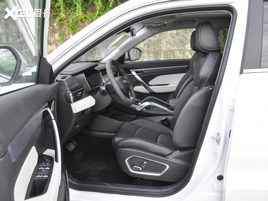 2022Խ X 1.8TD 7DCT 