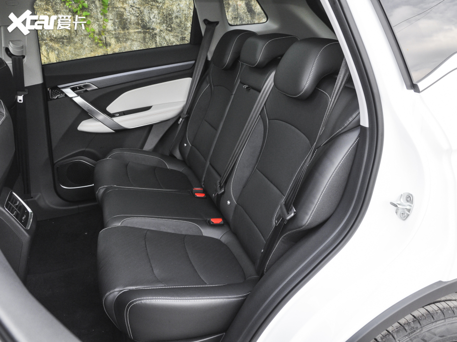 2022Խ X 1.8TD 7DCT 