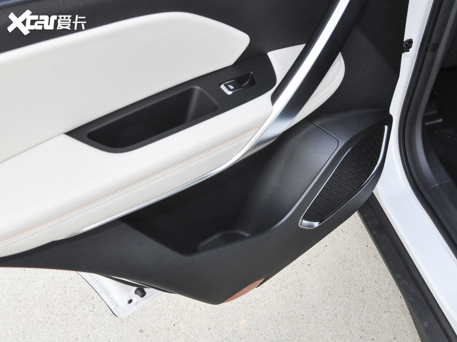 2022Խ X 1.8TD 7DCT 