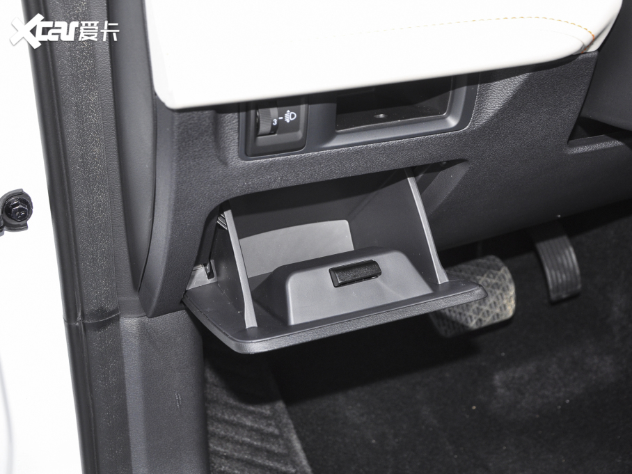 2022Խ X 1.8TD 7DCT 