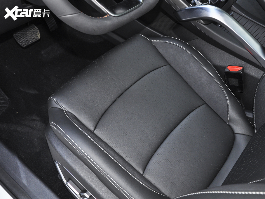 2022Խ X 1.8TD 7DCT 