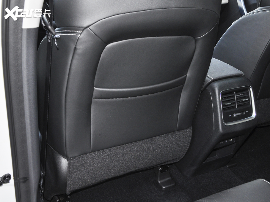 2022Խ X 1.8TD 7DCT 