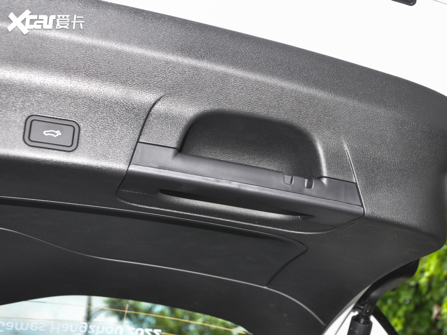 2022Խ X 1.8TD 7DCT 