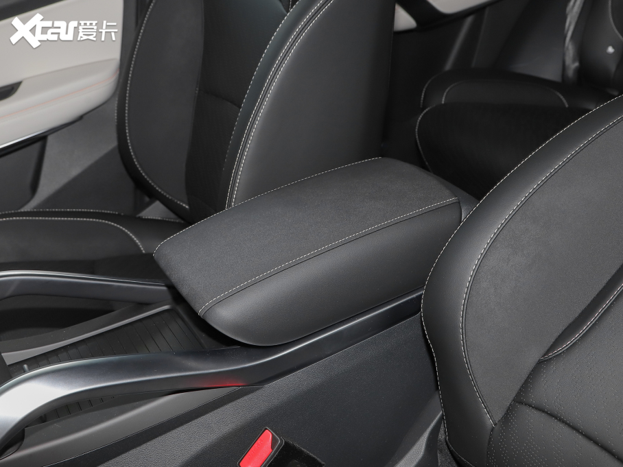 2022Խ X 1.8TD 7DCT 