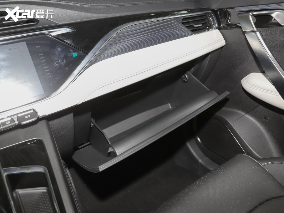 2022Խ X 1.8TD 7DCT 