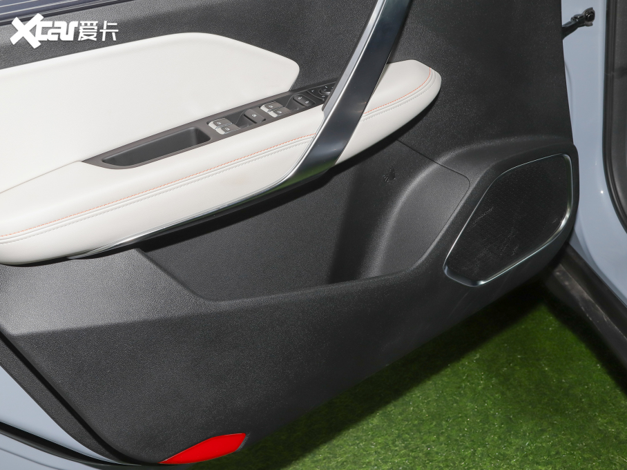 2022Խ X 1.8TD 7DCT 