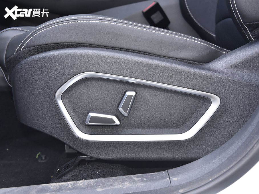 2022Խ X 1.8TD 7DCT ǻ