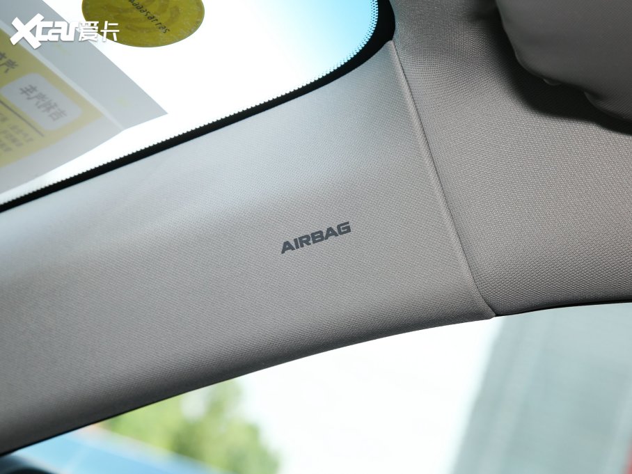 2022Խ X 1.8TD 7DCT 