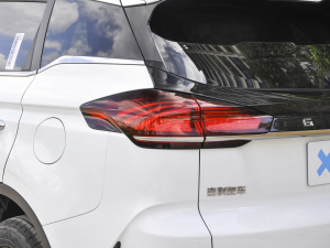 2022X 1.8TD 7DCT  β