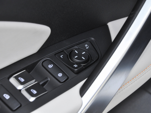 2022X 1.8TD 7DCT  п؅^